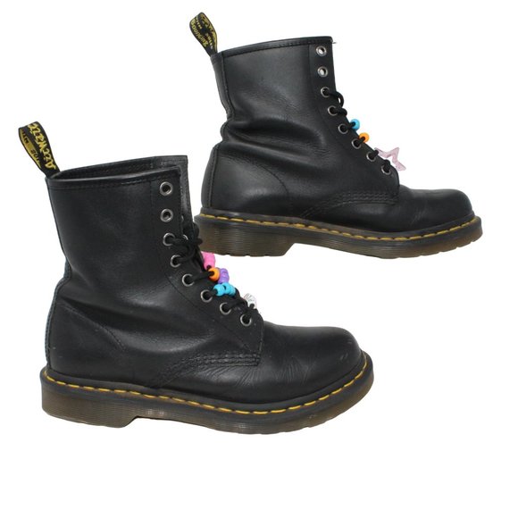 Doc Martens Womens Size 7 Air Wair Combat Boots Black Leather Beaded Laces 11821 - Picture 5 of 13